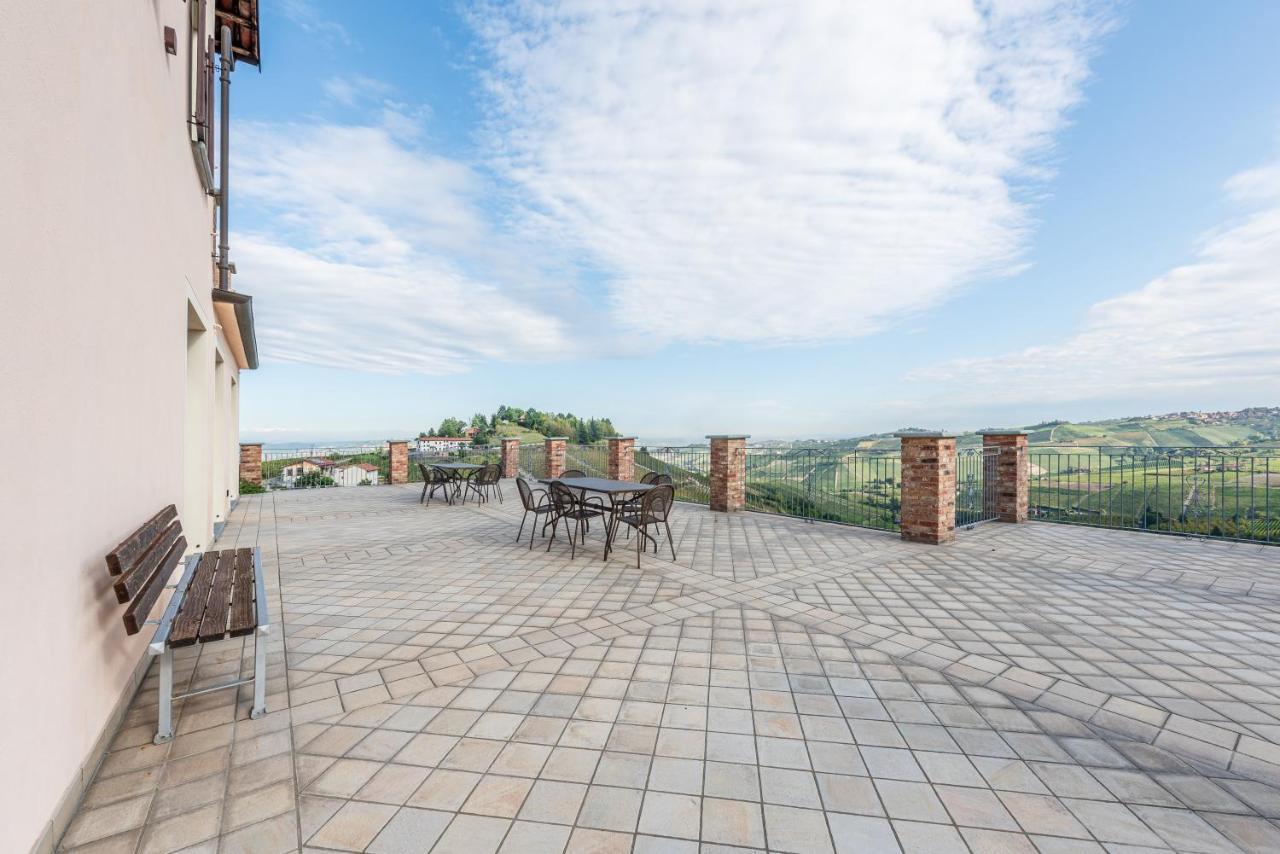 Villa Bricco Paglieri, entire Villa Alba  Esterno foto