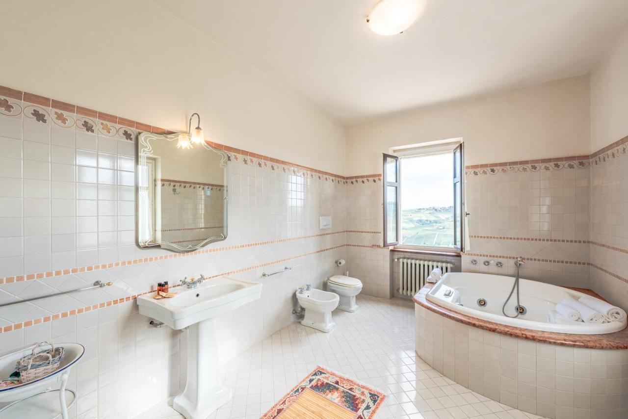 Villa Bricco Paglieri, entire Villa Alba  Esterno foto