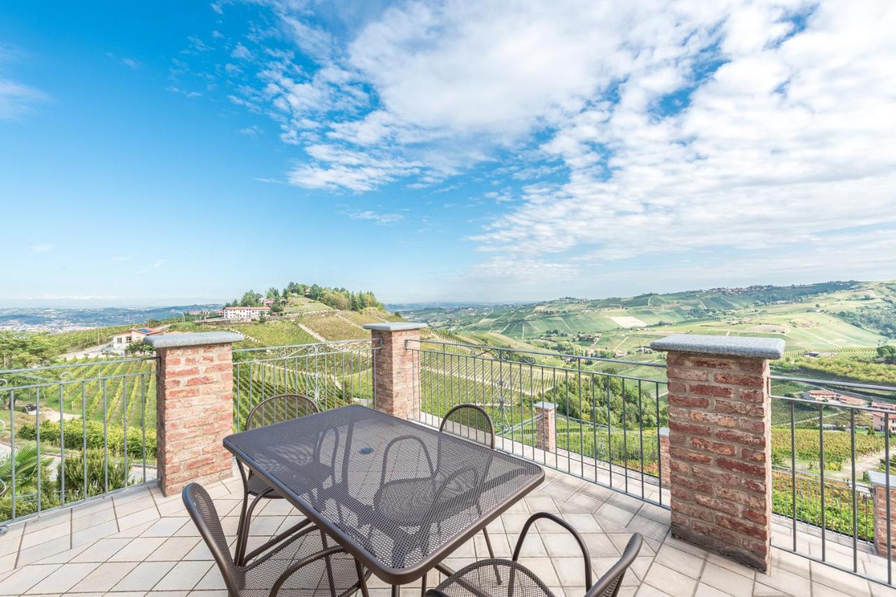 Villa Bricco Paglieri, entire Villa Alba  Esterno foto