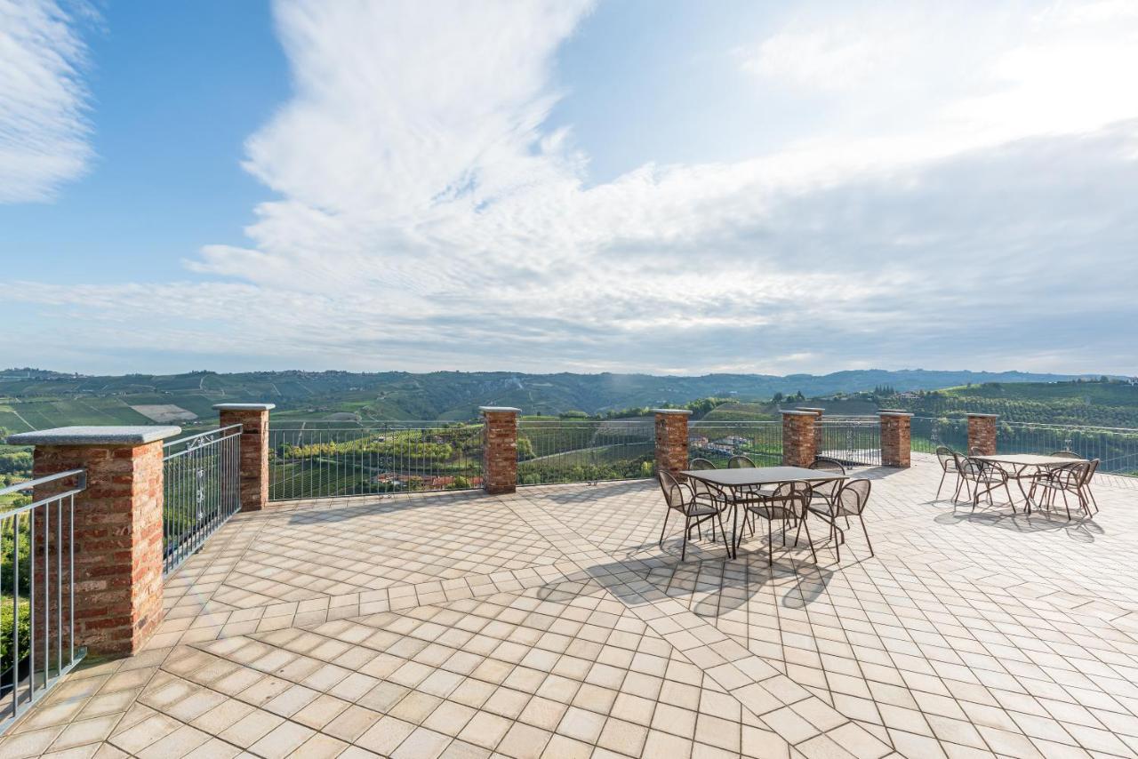 Villa Bricco Paglieri, entire Villa Alba  Esterno foto
