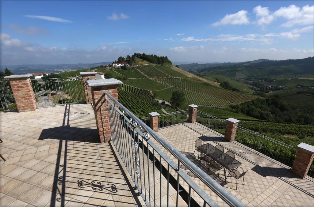 Villa Bricco Paglieri, entire Villa Alba  Esterno foto
